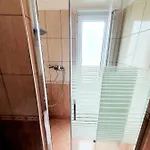 아파트 Me Qera Lungomare Mari