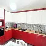 Me Qera Lungomare Mari