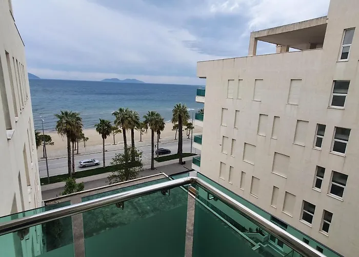 Me Qera Lungomare Mari Appartement