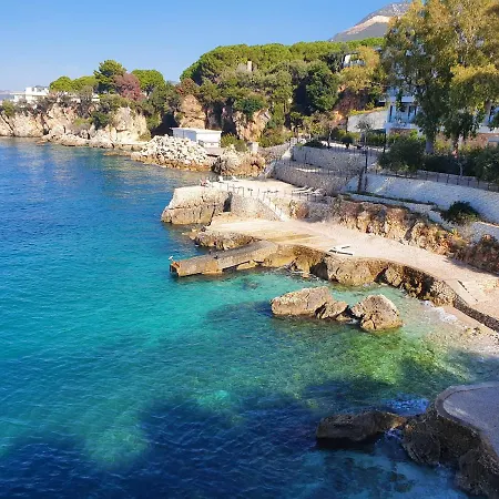 Me Qera Lungomare Mari דירה Vlorë