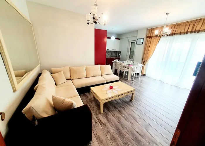 公寓 Me Qera Lungomare Mari