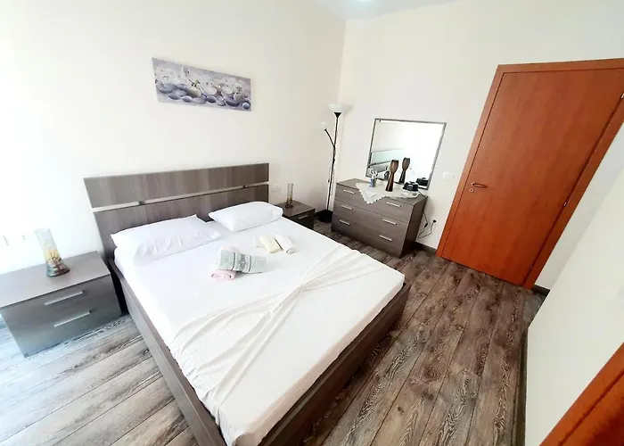 公寓 Me Qera Lungomare Mari *